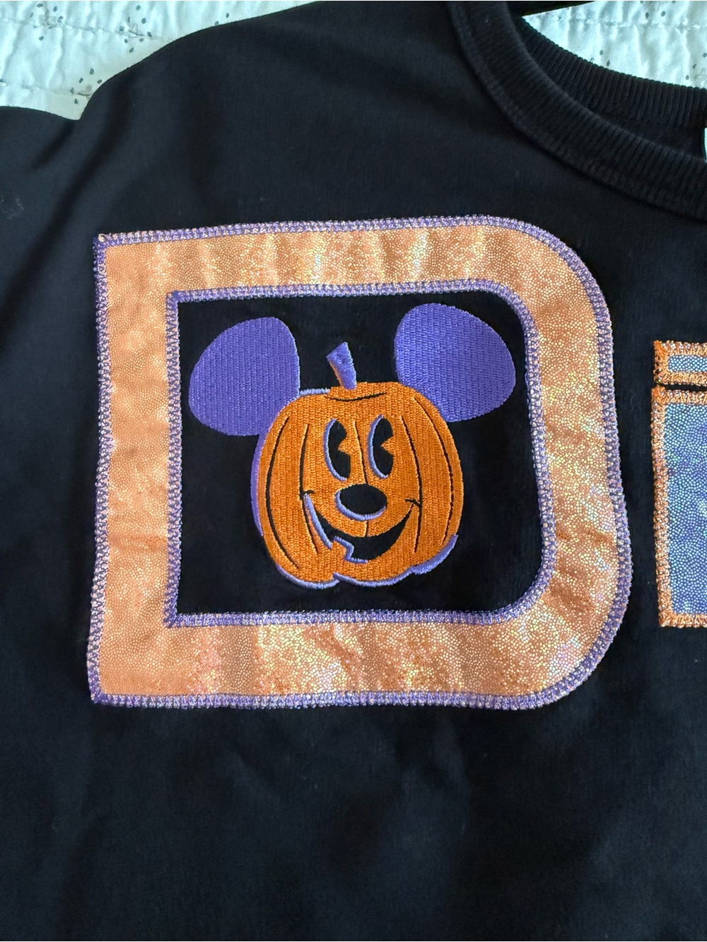Disney Pullover Top for Women - 2020 Halloween - Walt Disney World - Picture 5 of 7